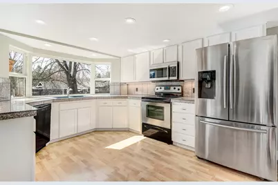 2701 NE Canyon Park Place, Bend, OR 97701 - Photo 5