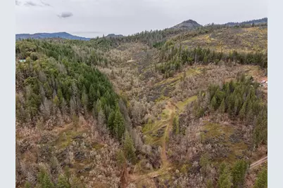 2527 Crowfoot Road, Eagle Point, OR 97524 - Photo 7