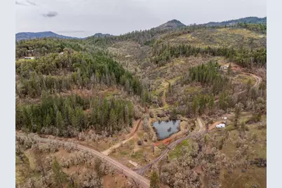 2527 Crowfoot Road, Eagle Point, OR 97524 - Photo 7