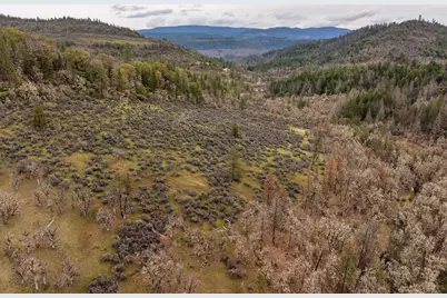 2527 Crowfoot Road, Eagle Point, OR 97524 - Photo 13