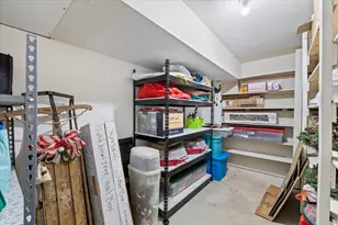 4214 Midway Ave, Grants Pass, OR 97527 - Photo 35