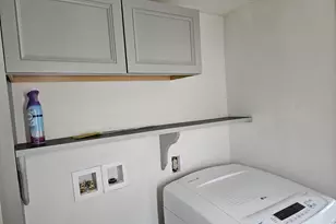 380 W Gregory Rd, Central Point, OR 97502 - Photo 7