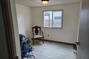 380 W Gregory Rd, Central Point, OR 97502 - Photo 9