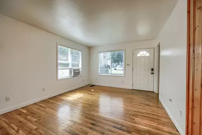 128 S Mountain Avenue, Ashland, OR 97520 - Photo 15