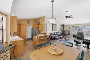 1449 SE Lostine Cir, Bend, OR 97702 - Photo 11