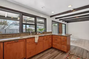 711 NW Amelia Dr, Grants Pass, OR 97526 - Photo 13