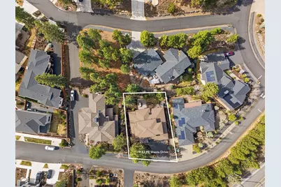 19183 NW Mount Shasta Drive, Bend, OR 97703 - Photo 45