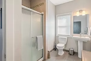 19183 NW Mount Shasta Dr, Bend, OR 97703 - Photo 7