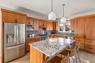 19183 NW Mount Shasta Dr, Bend, OR 97703 - Photo 17