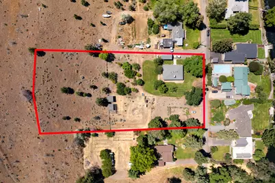 6247 NW Vanora Drive, Madras, OR 97741 - Photo 3