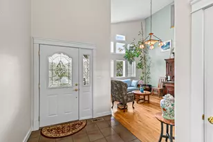 1120 Barrington Cir, Ashland, OR 97520 - Photo 7