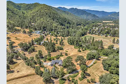 1775 Wards Creek Road, Rogue River, OR 97537 - Photo 49