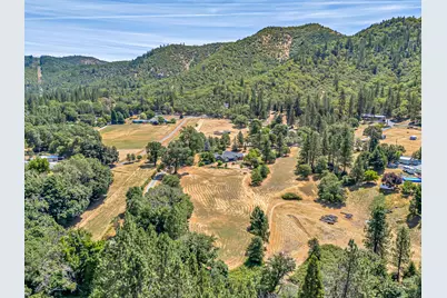 1775 Wards Creek Road, Rogue River, OR 97537 - Photo 47
