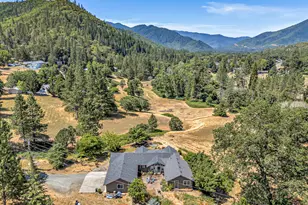 1775 Wards Creek Rd, Rogue River, OR 97537 - Photo 43