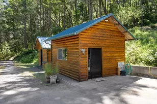 487 Wagon Trail, Jacksonville, OR 97530 - Photo 45