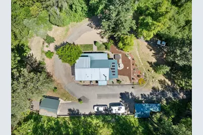 487 Wagon Trail, Jacksonville, OR 97530 - Photo 43