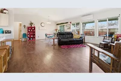 306 SE 8th Street, Madras, OR 97741 - Photo 9