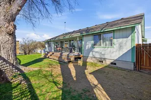 306 SE 8th St, Madras, OR 97741 - Photo 37