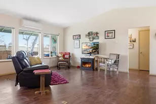 306 SE 8th St, Madras, OR 97741 - Photo 11