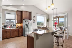 16 Terra Linda Ct, Eagle Point, OR 97524 - Photo 13