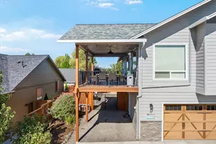 16 Terra Linda Ct, Eagle Point, OR 97524 - Photo 3