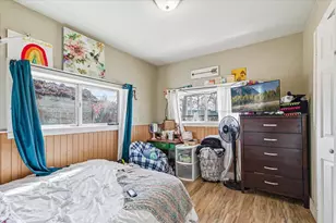 707 SW I St, Grants Pass, OR 97526 - Photo 15