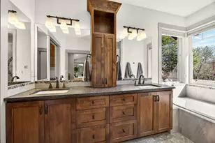 814 Steepleview Dr, Jacksonville, OR 97530 - Photo 53