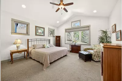 814 Steeple View Drive, Jacksonville, OR 97530 - Photo 35