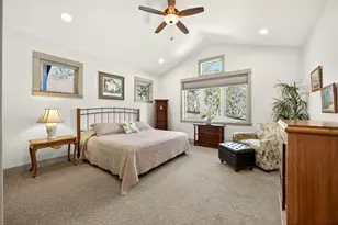 814 Steepleview Dr, Jacksonville, OR 97530 - Photo 35