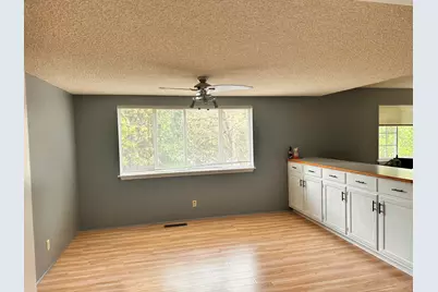 287 Surrey Drive, Grants Pass, OR 97526 - Photo 11
