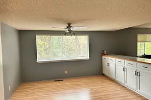 287 Surrey Dr, Grants Pass, OR 97526 - Photo 11