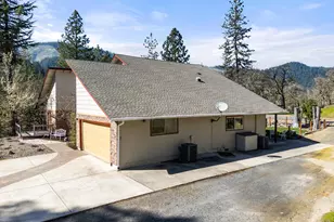 4490 Foots Creek Right Fork Rd, Gold Hill, OR 97525 - Photo 5