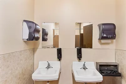 1434 NW 6th Street, Grants Pass, OR 97526 - Photo 23