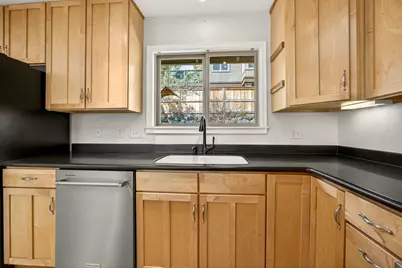 325 Taylor Street, Ashland, OR 97520 - Photo 9