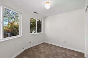 1105 Ivy Ln, Ashland, OR 97520 - Photo 27