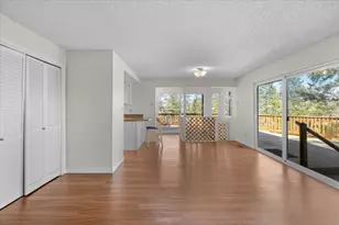 1105 Ivy Ln, Ashland, OR 97520 - Photo 9