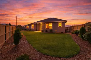 3811 Coal Mine Rd, Medford, OR 97504 - Photo 3