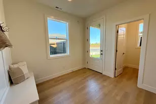 21404 SE Krakatoa Ct, Bend, OR 97702 - Photo 5