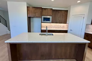 21404 SE Krakatoa Ct, Bend, OR 97702 - Photo 7