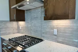 21404 SE Krakatoa Ct, Bend, OR 97702 - Photo 9
