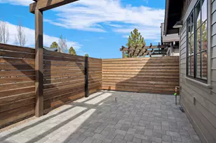 19114 Trailhead Ct, Bend, OR 97702 - Photo 3