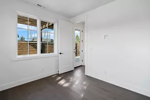 19114 Trailhead Ct, Bend, OR 97702 - Photo 11