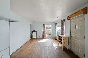 610 NW B St, Grants Pass, OR 97526 - Photo 5