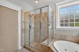 374 Leandra Ln, Eagle Point, OR 97524 - Photo 29
