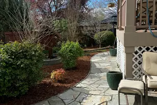 374 Leandra Ln, Eagle Point, OR 97524 - Photo 25