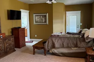 374 Leandra Ln, Eagle Point, OR 97524 - Photo 17