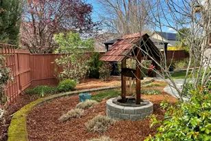 374 Leandra Ln, Eagle Point, OR 97524 - Photo 29