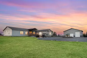 21435 Modoc Ln, Bend, OR 97702 - Photo 11