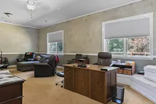 9011 Monument Dr, Grants Pass, OR 97526 - Photo 19