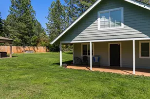 9011 Monument Dr, Grants Pass, OR 97526 - Photo 45